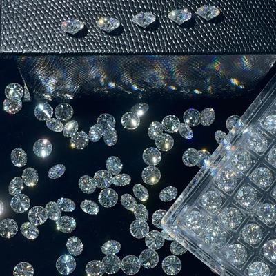 5mm-20mm VVS1 Tròn trắng cắt lỏng Moissanite đá xử lý nhiệt cho vòng tai Stud