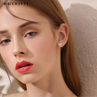 Bông tai kim cương đính kim cương hoa cỏ may mắn Zircon Clover