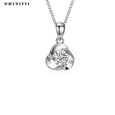 Cỏ ba lá Mặt dây chuyền pha lê màu xanh đơn giản Zircon dành cho nữ Vòng cổ bằng hợp kim mạ điện