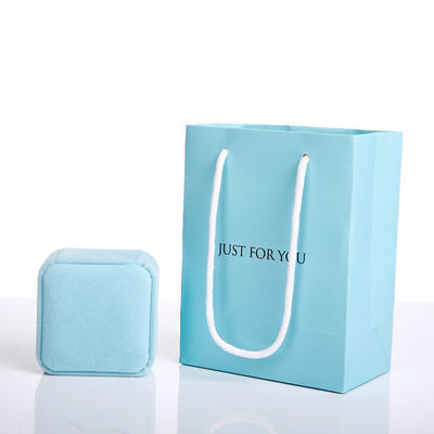 2.8X3.3X1.4in 0.8gram Bao bì giấy trang sức tái chế Hộp trang sức nhung màu xanh Carton